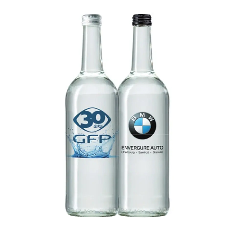 Glasflasche 750 ml mit Wasser